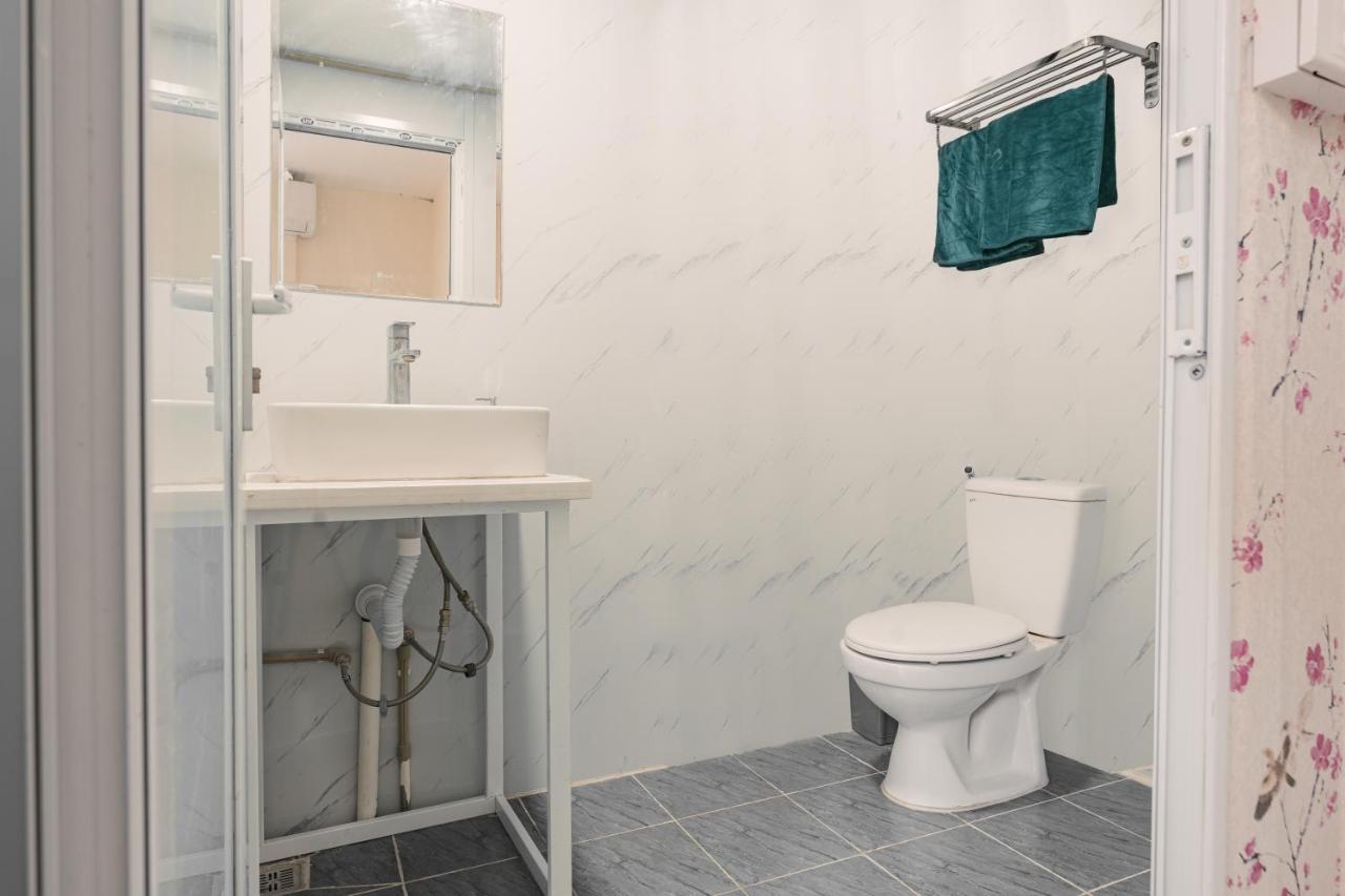 האנוי Delapong Homestay - 50M To Hoan Kiem Lake מראה חיצוני תמונה